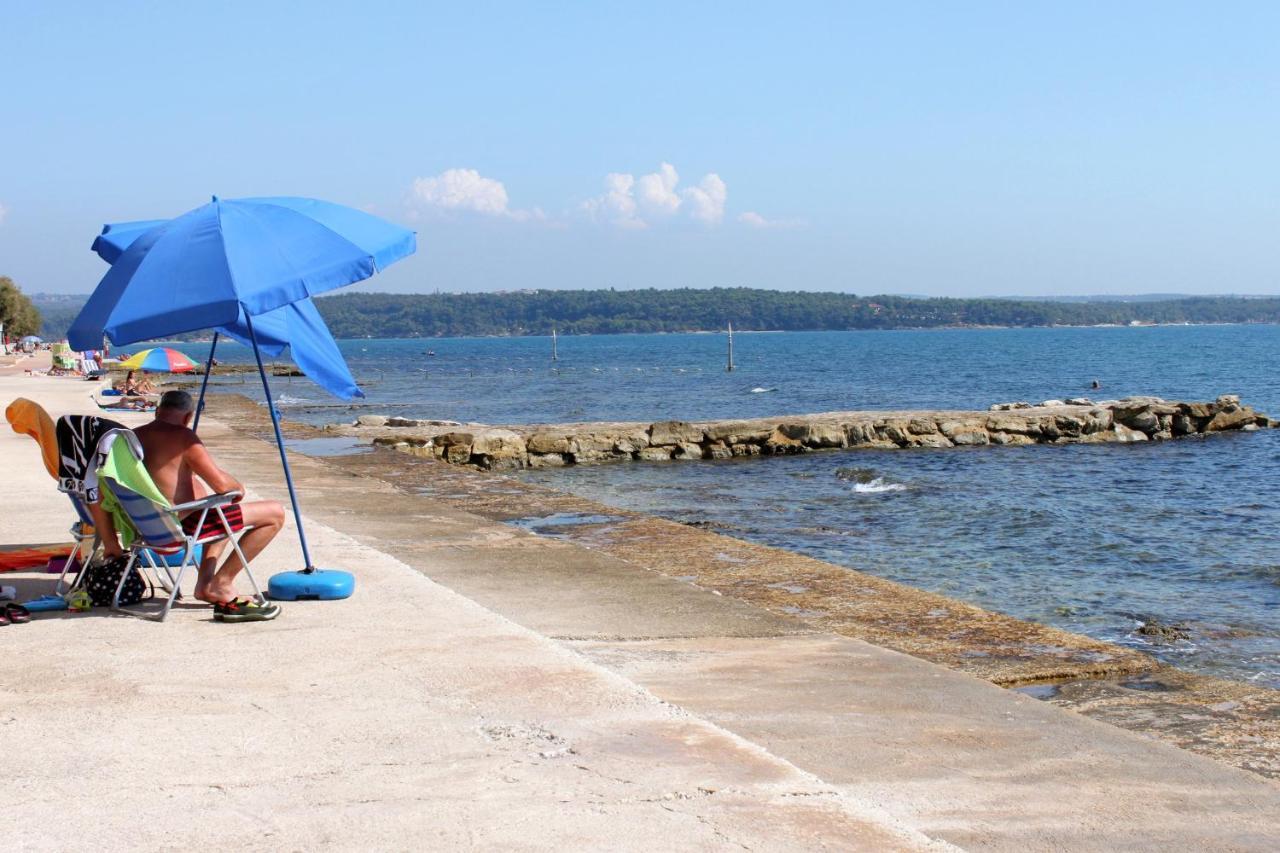 Apartments With A Swimming Pool Novigrad - 7078 Exterior foto